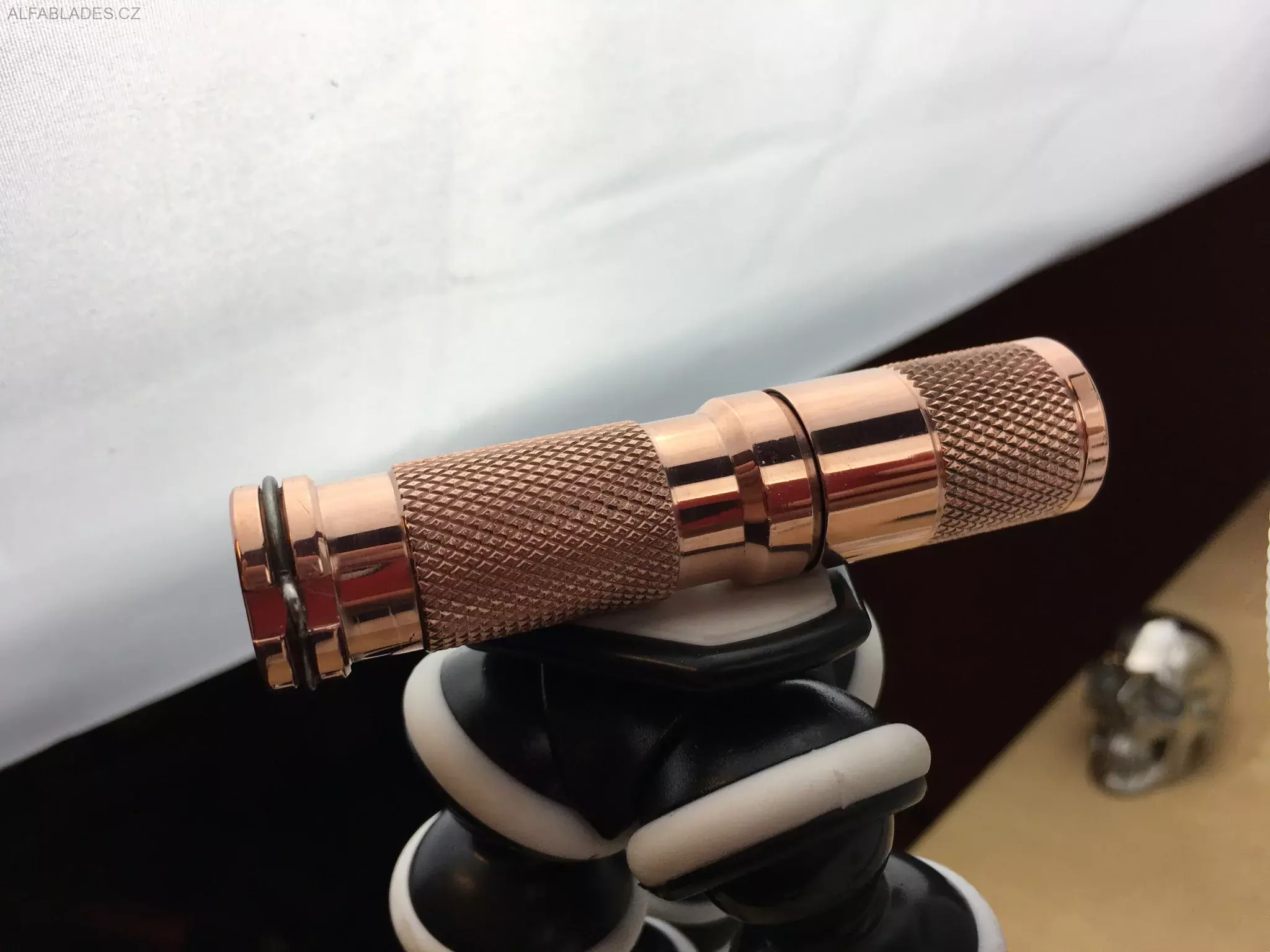 MARATAC AA Copper Flashlight