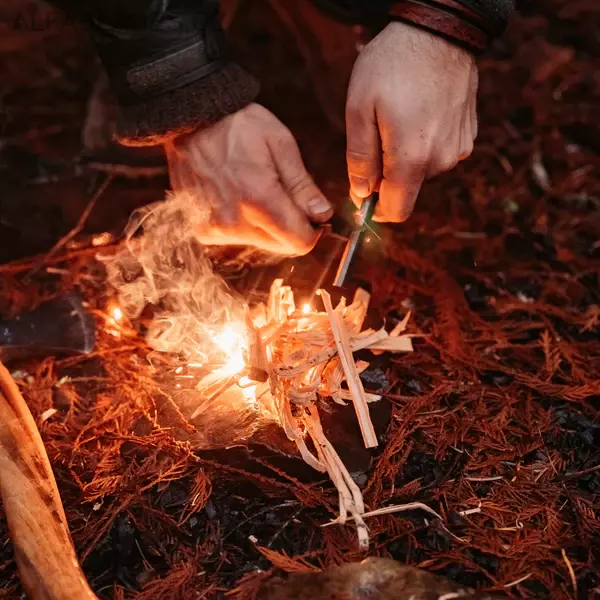 ÜBERLEBEN Zunden Firestarter Traditional