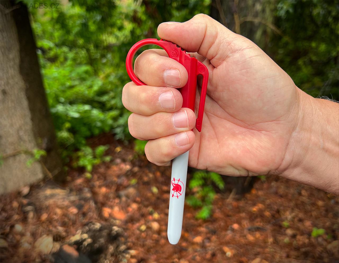 SPARTAN BLADES Pen Protector Red