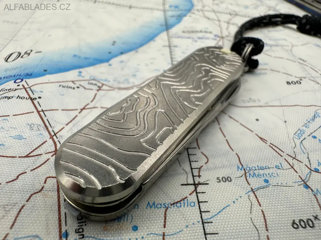 MARATAC Classic Swiss Army Scales Topo