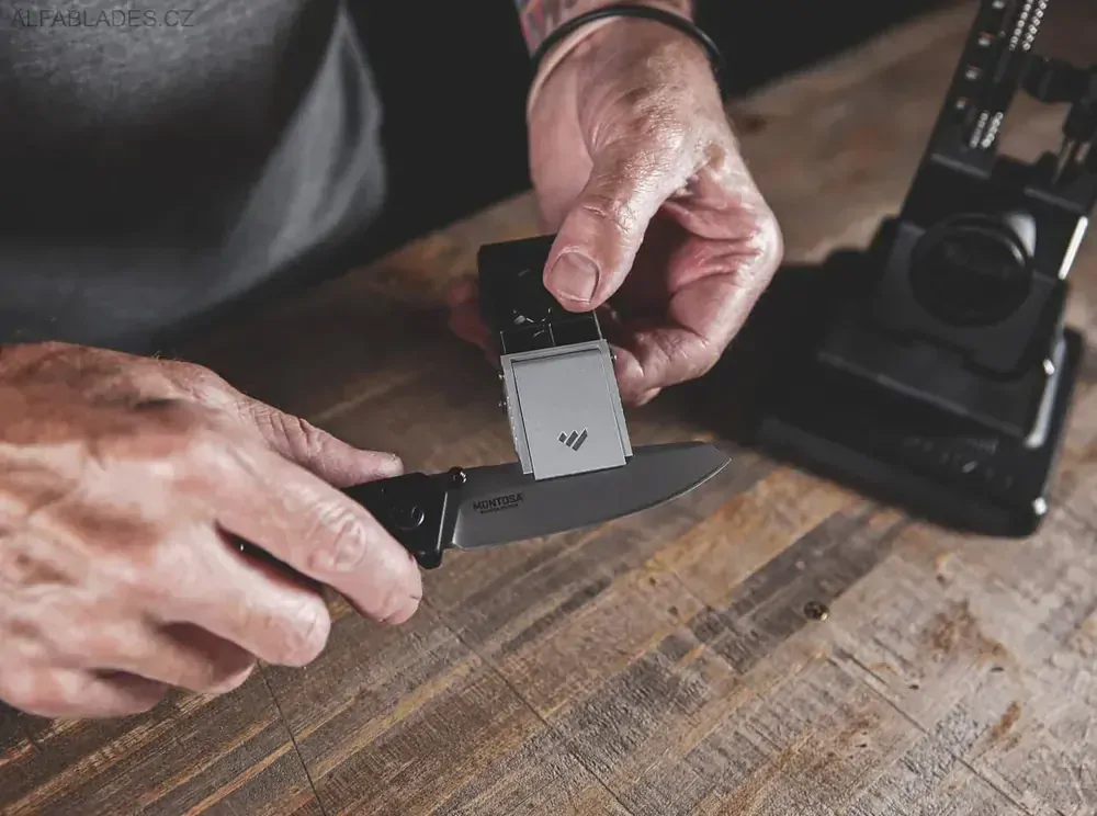 WORK SHARP Precision Adjust Knife Sharpener