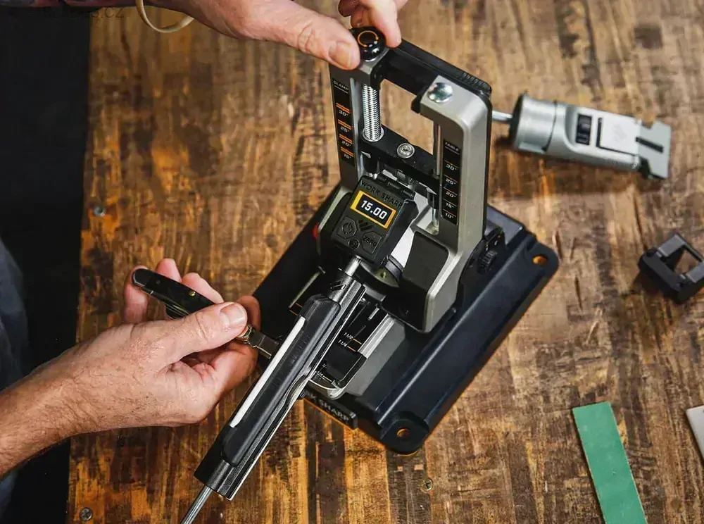 WORK SHARP  Professional Precision Adjust Knife Sharpener