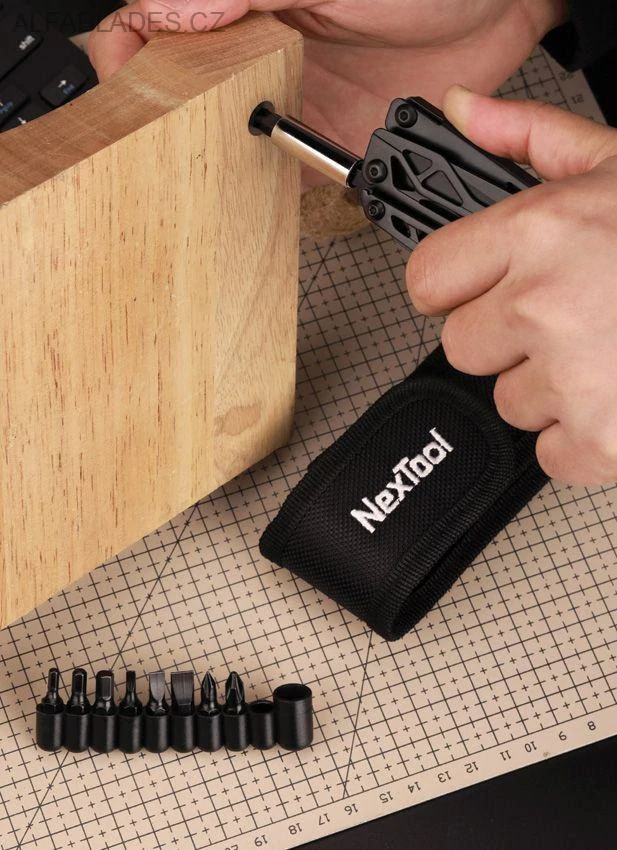 NEXTOOL Black Knight Multitool