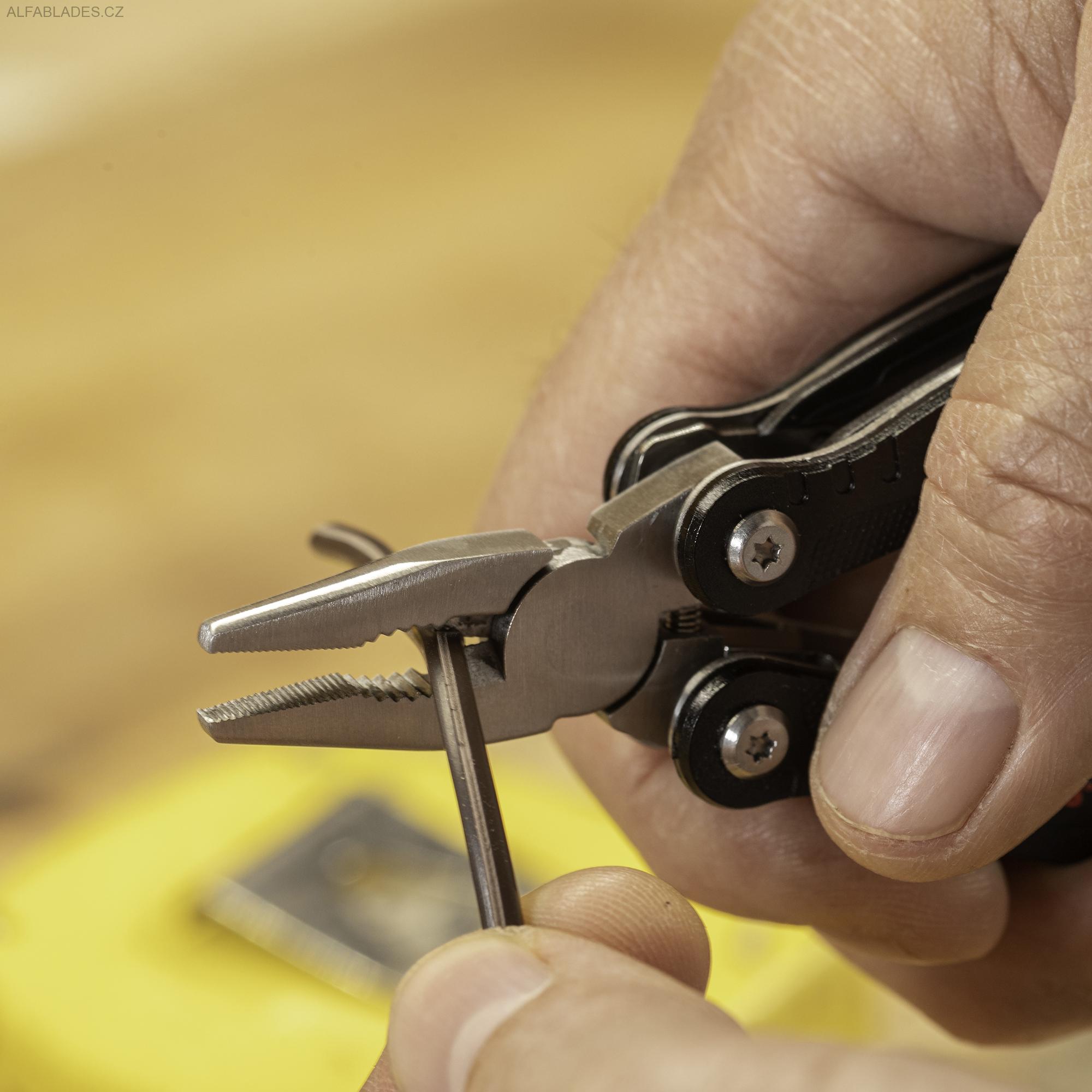 SMITH'S SHARPENERS 3 Inch 12-1 Multi-Tool