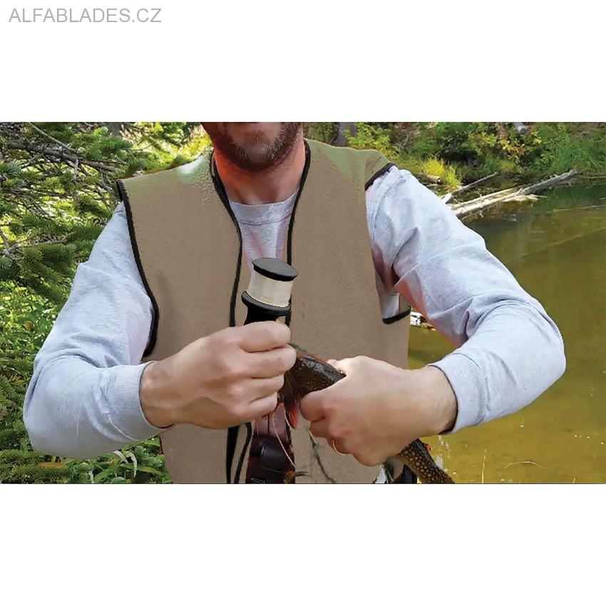 KA-BAR Backpack Kaster