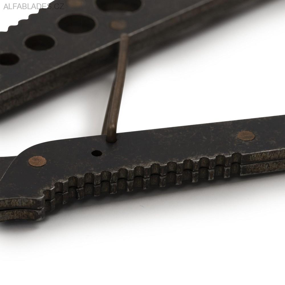 BAREBONES LIVING Herb Harvest and Strip Tool Black