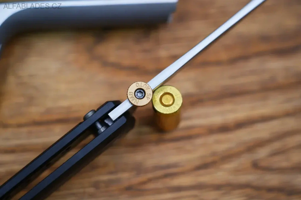 NORTH MOUNTAIN BLADE Chop2 2406-BK Black  G-10