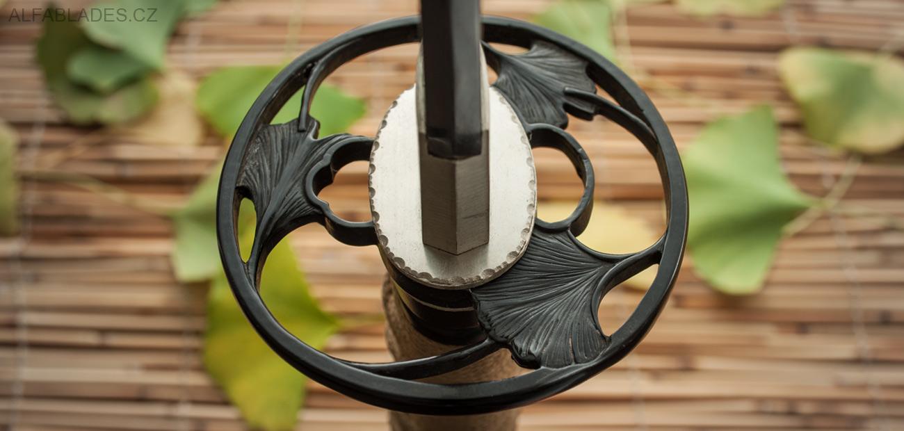 DRAGON KING Autumn Leaf Katana