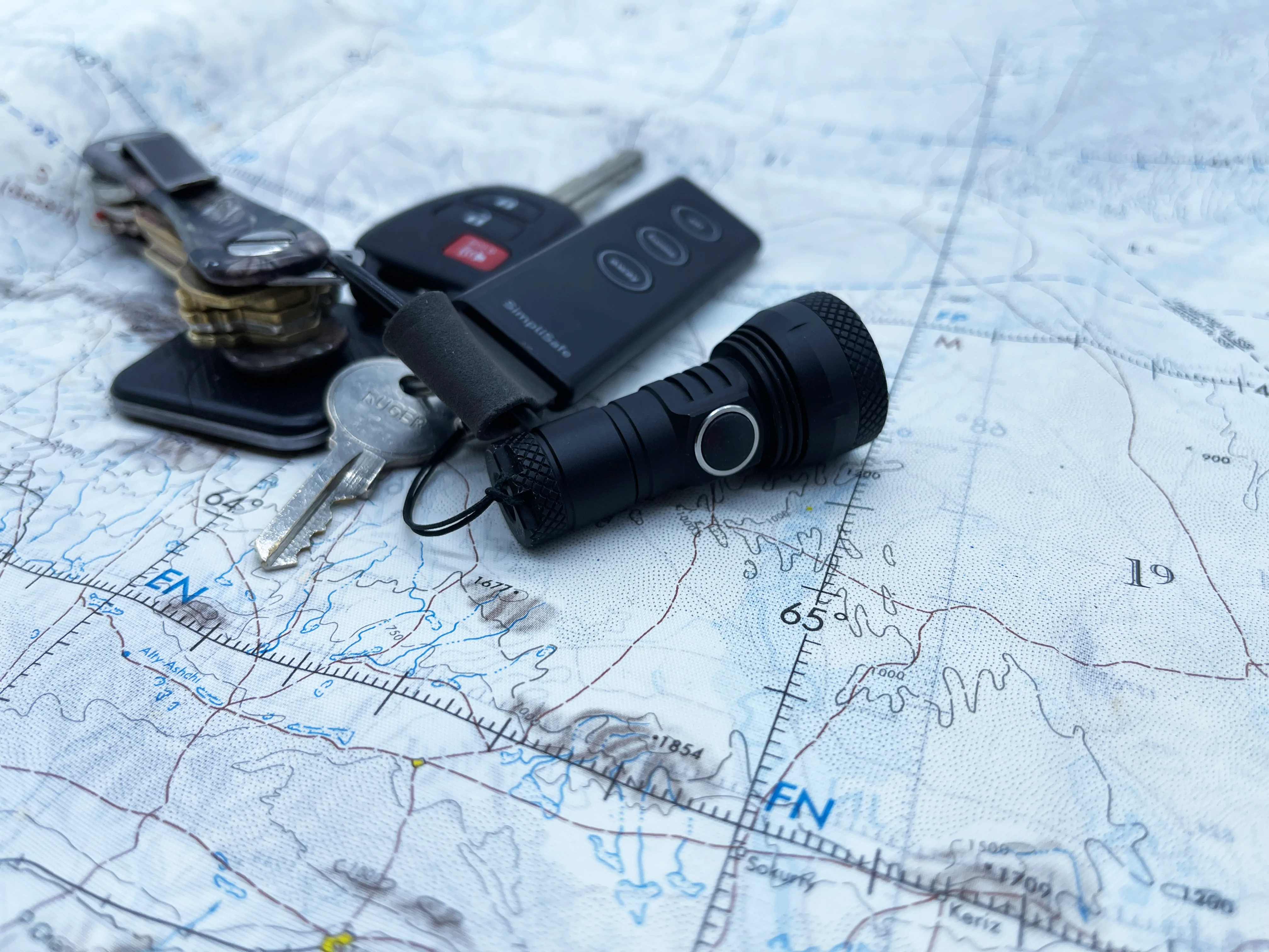 MARATAC Peanut Beast Flashlight