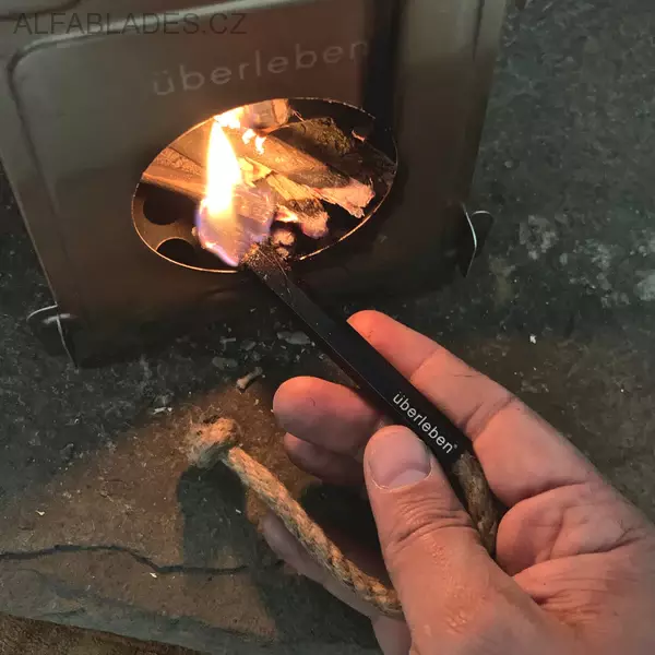 ÜBERLEBEN Tindar Wick and Bellow