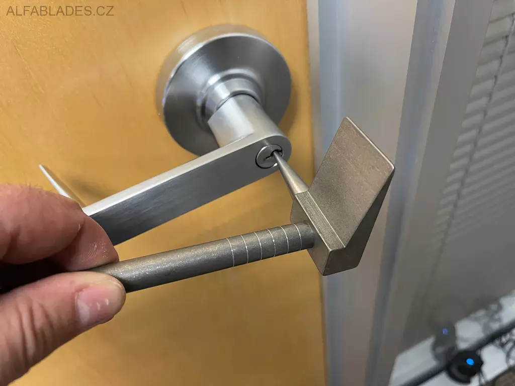 MARATAC Hooligan Tool XL