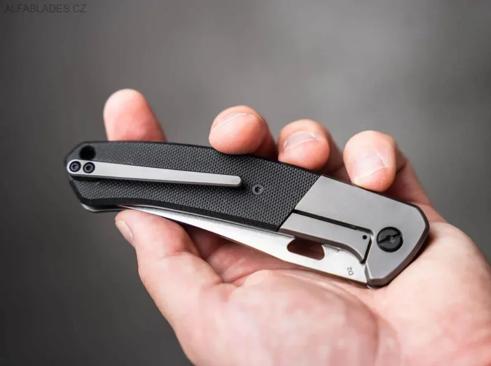 BÖKER PLUS Elso Folder