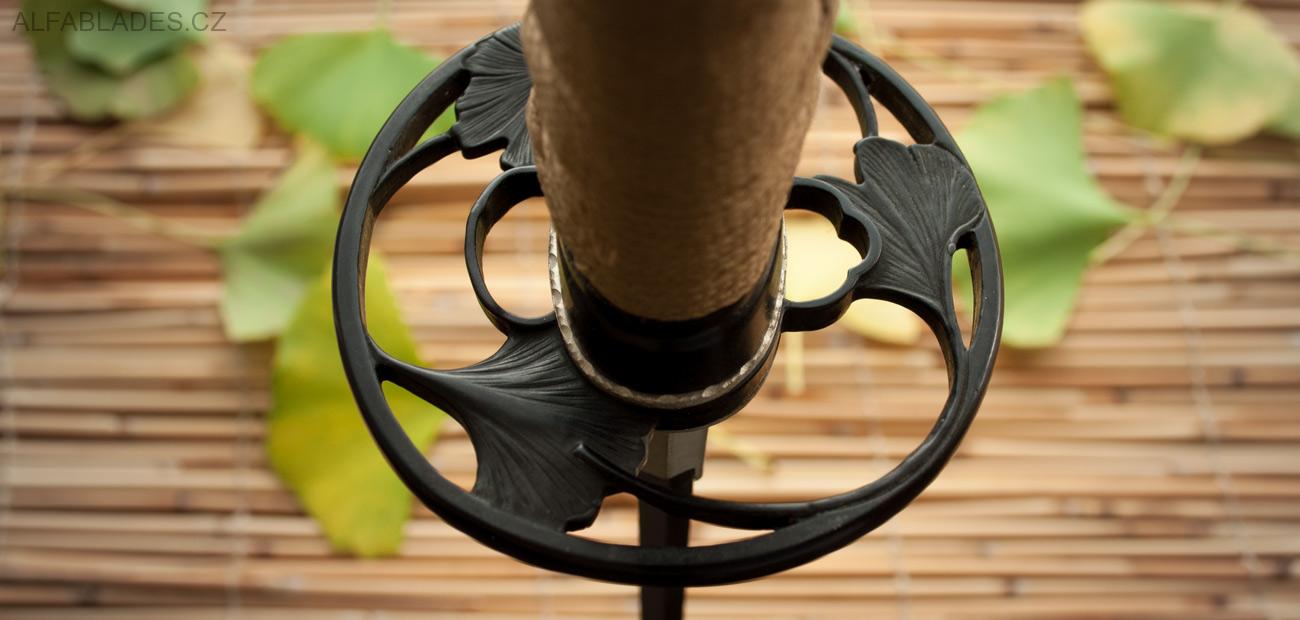 DRAGON KING Autumn Leaf Katana