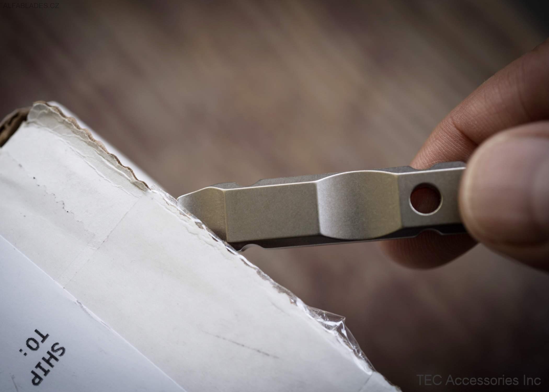 TEC ACCESSORIES Ti-Pry Titanium Pry Bar: Keychain Edition